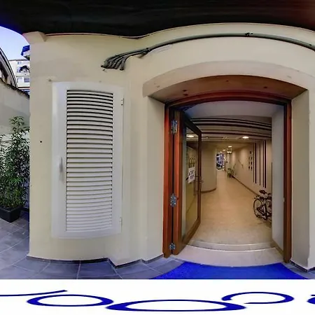 Egunon Hostal *